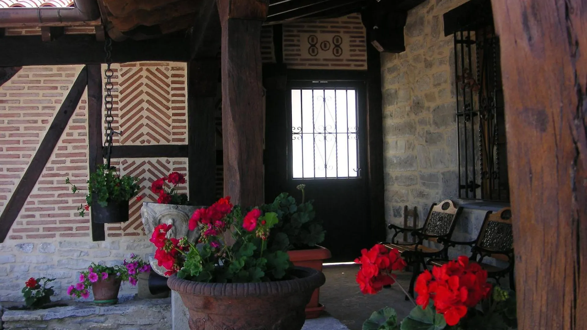 El Coto Hotel Restaurante contacts